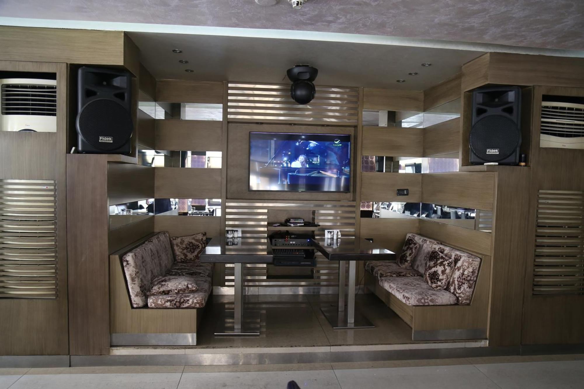Duroy Hotel Beirut Bagian luar foto