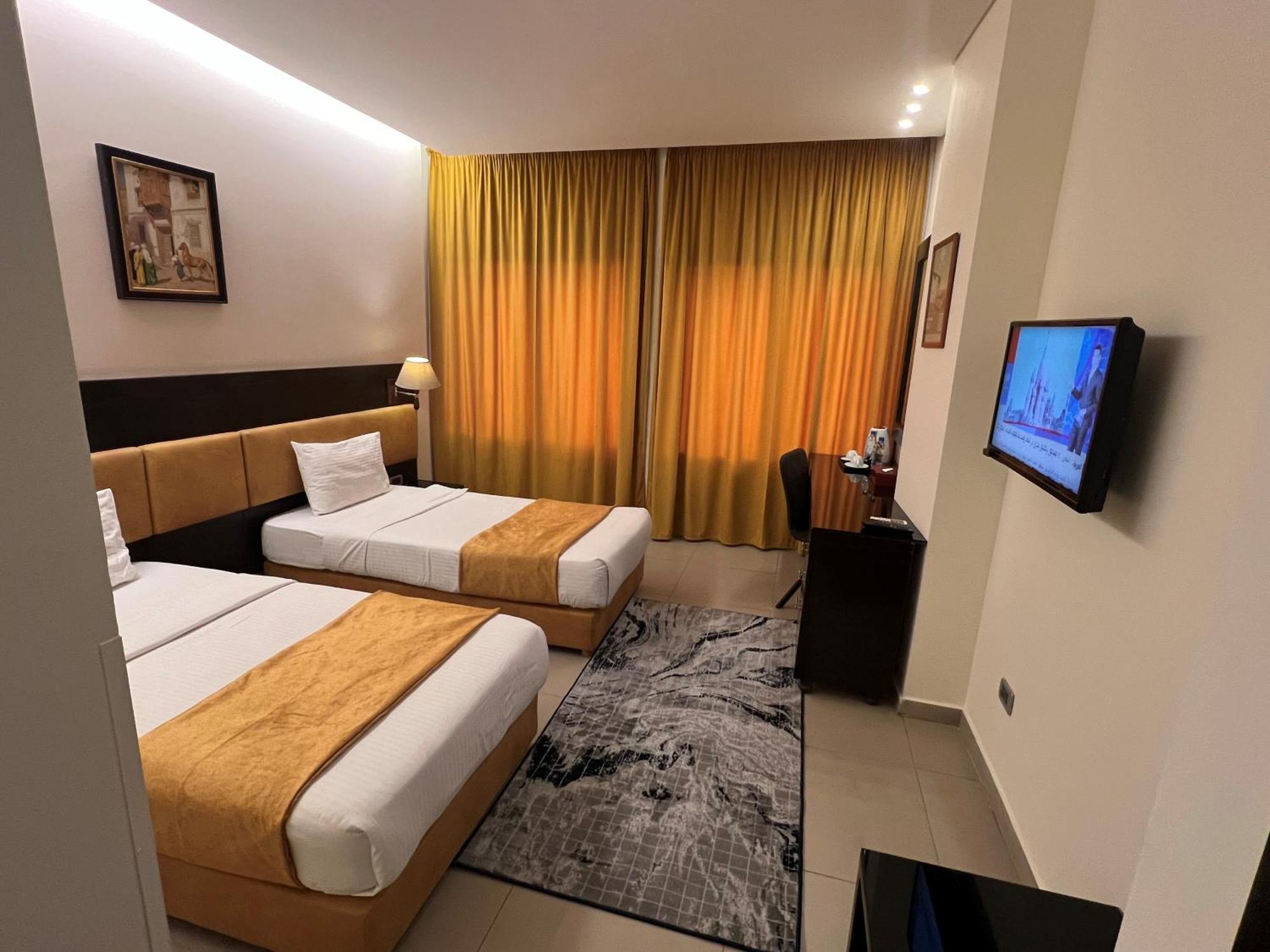 Duroy Hotel Beirut Bagian luar foto